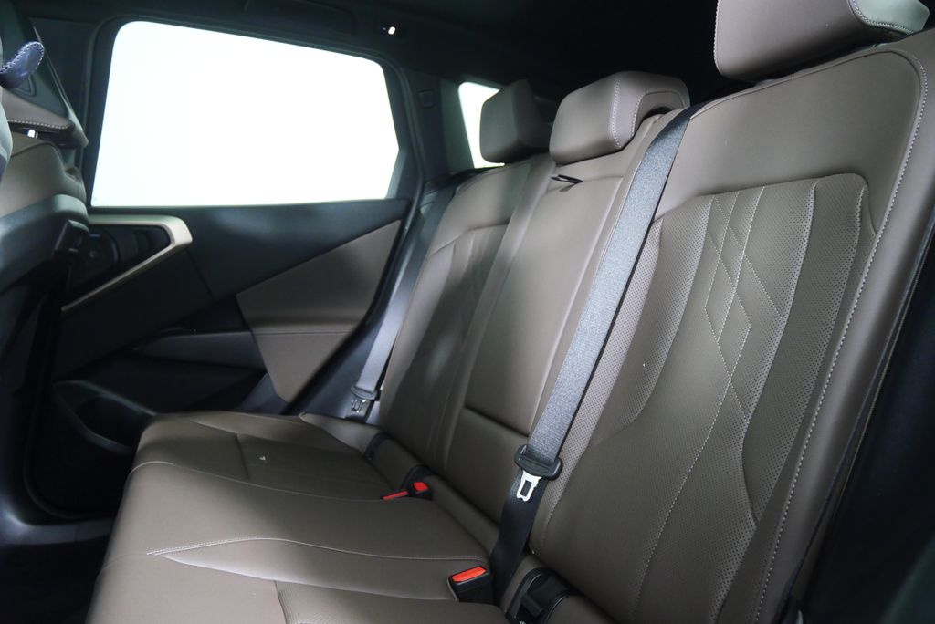 Thumbnail: 2025 BMW X3 - 14