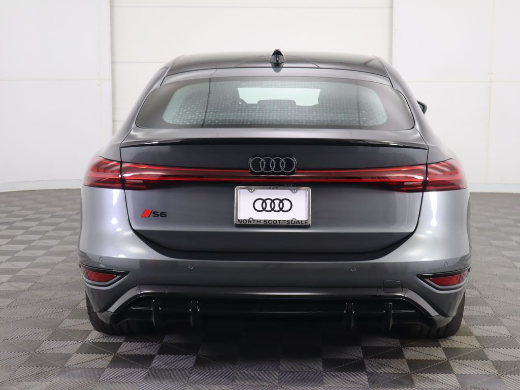 Thumbnail: 2025 Audi S6 - 6