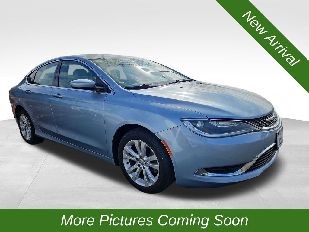 2015 Chrysler 200 Limited Sedan FWD