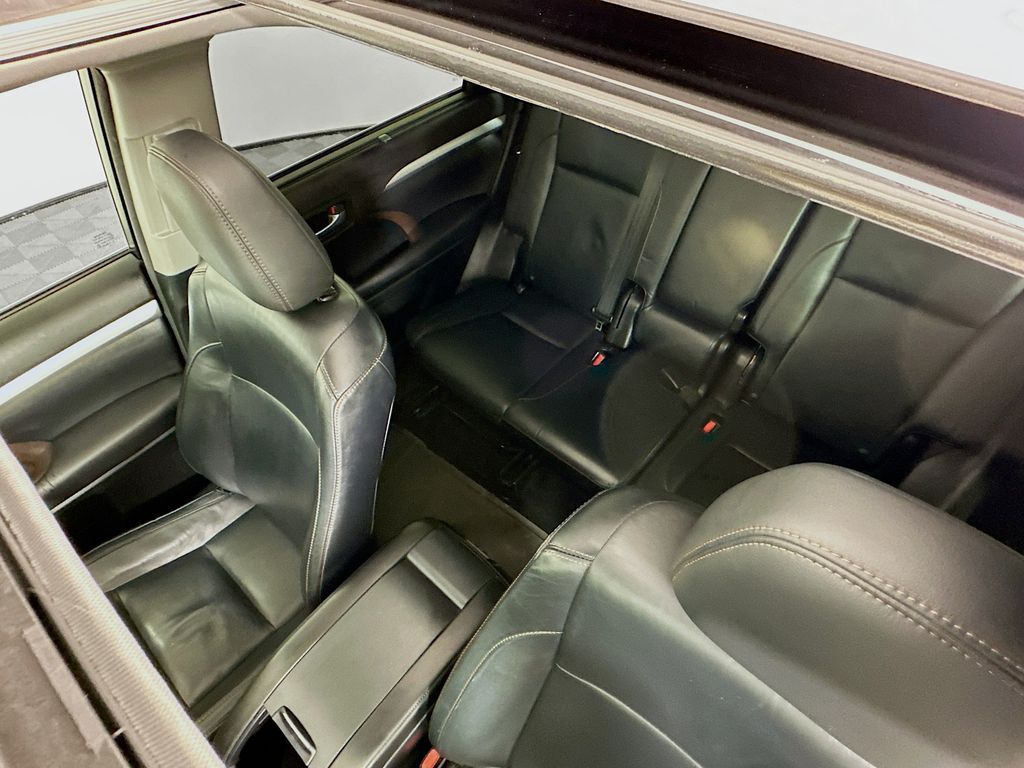 2015 Toyota Highlander XLE 22