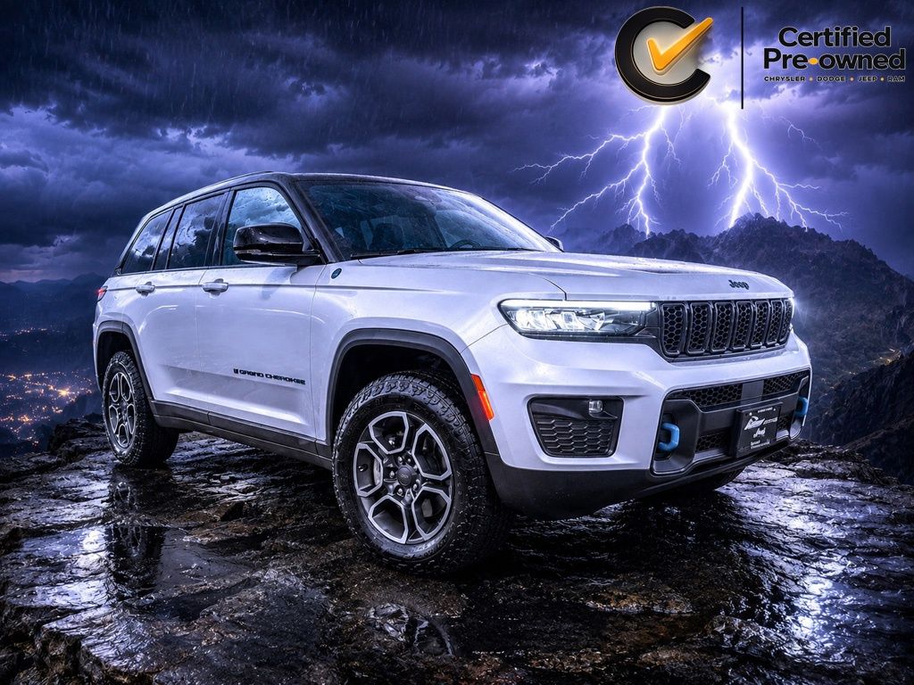 2022 Jeep Grand Cherokee Trailhawk 4xe 4x4's photo