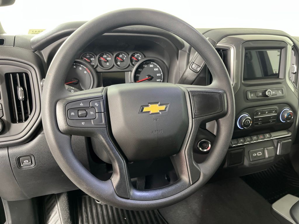 Thumbnail: 2026 Chevrolet Silverado 1500 - 29