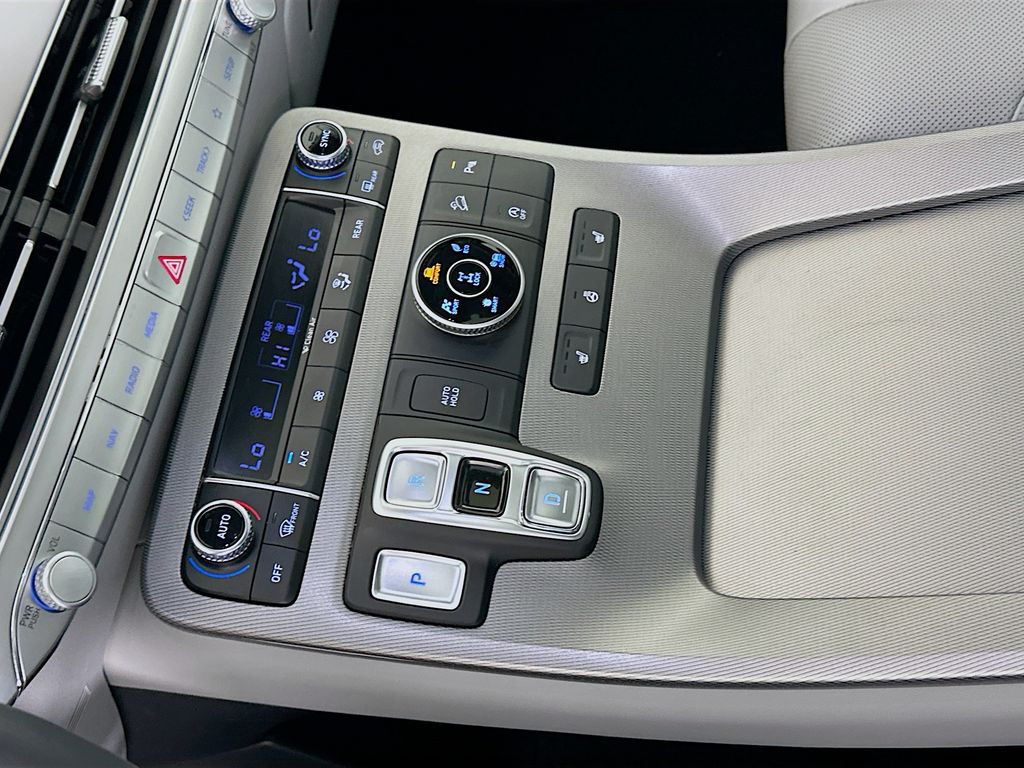 Thumbnail: 2021 Hyundai Palisade - 17