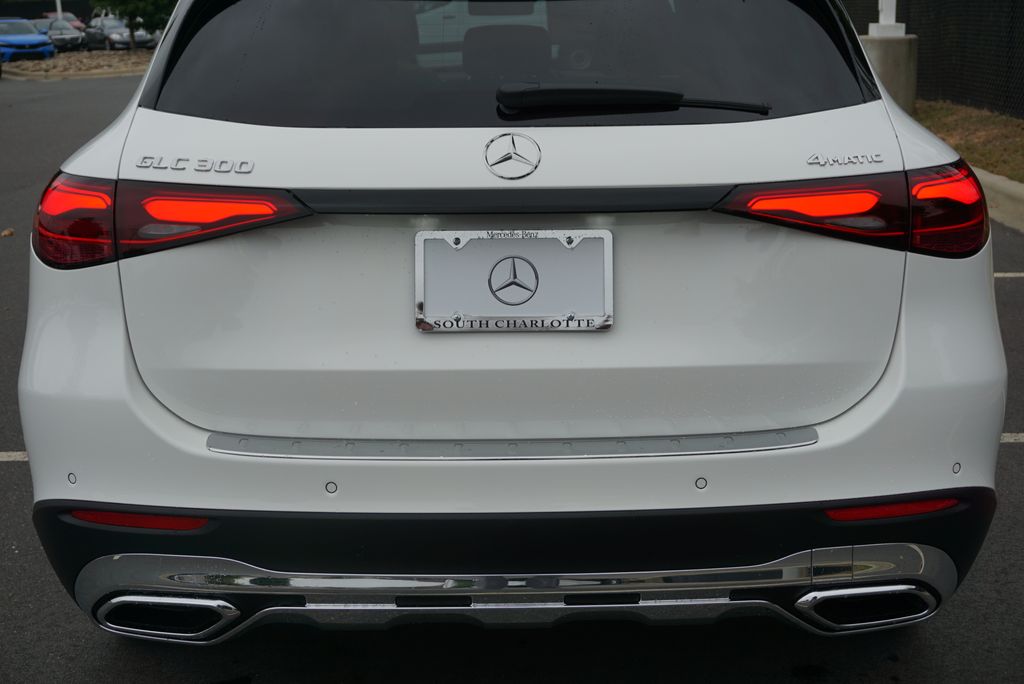 Thumbnail: 2026 Mercedes-Benz GLC - 14