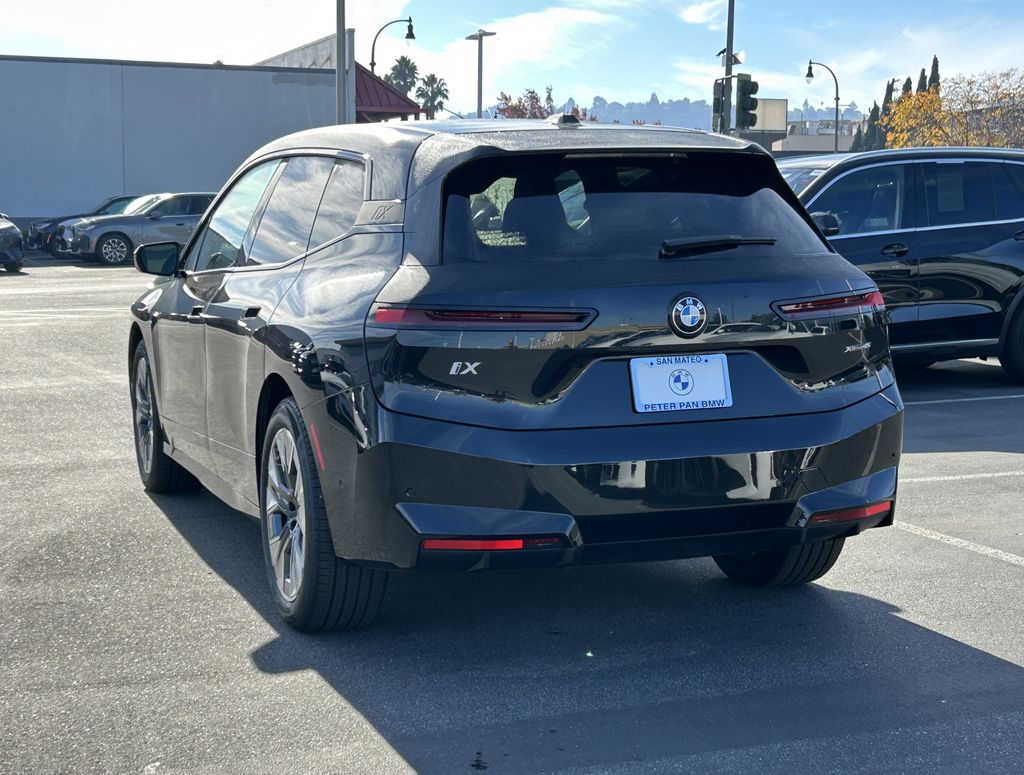 Thumbnail: 2026 BMW iX - 3