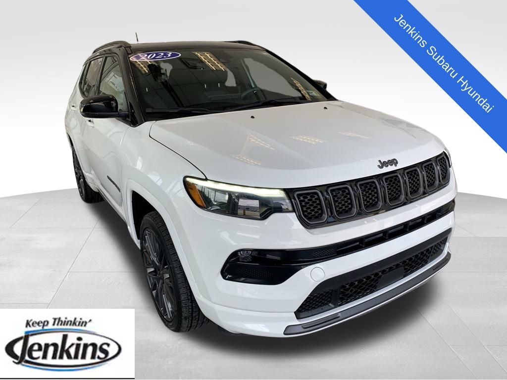 Bright White Clearcoat 2023 Jeep Compass SUV / Crossover Four-Wheel Drive 8-Speed Automatic
