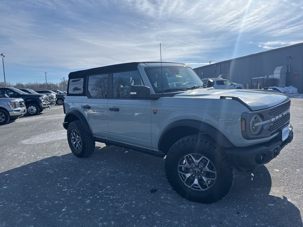 2023 Ford Bronco Badlands Advanced 4-Door 4WD