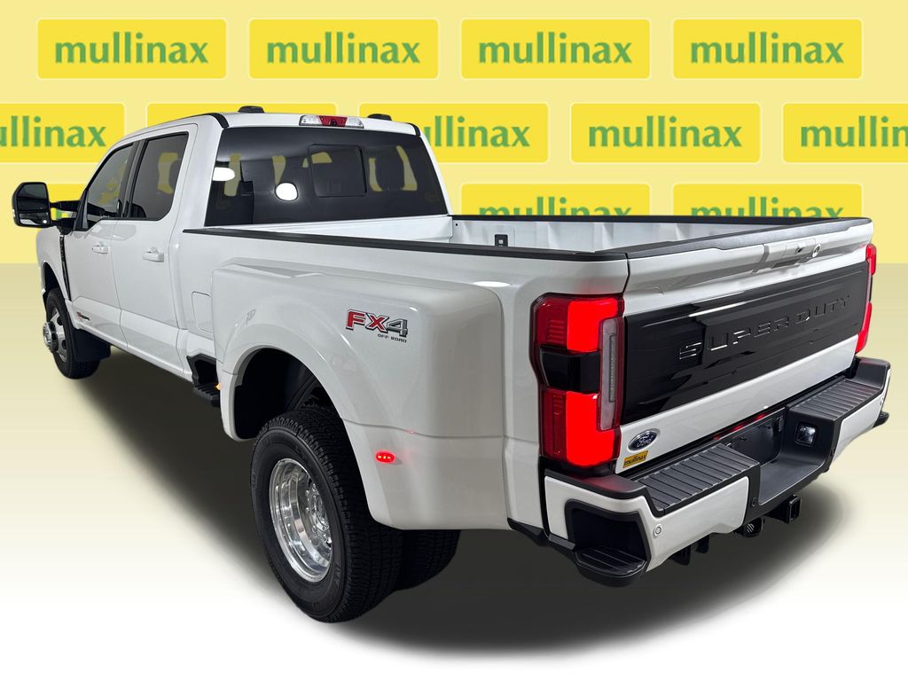 New 2026 White Ford Platinum image 3