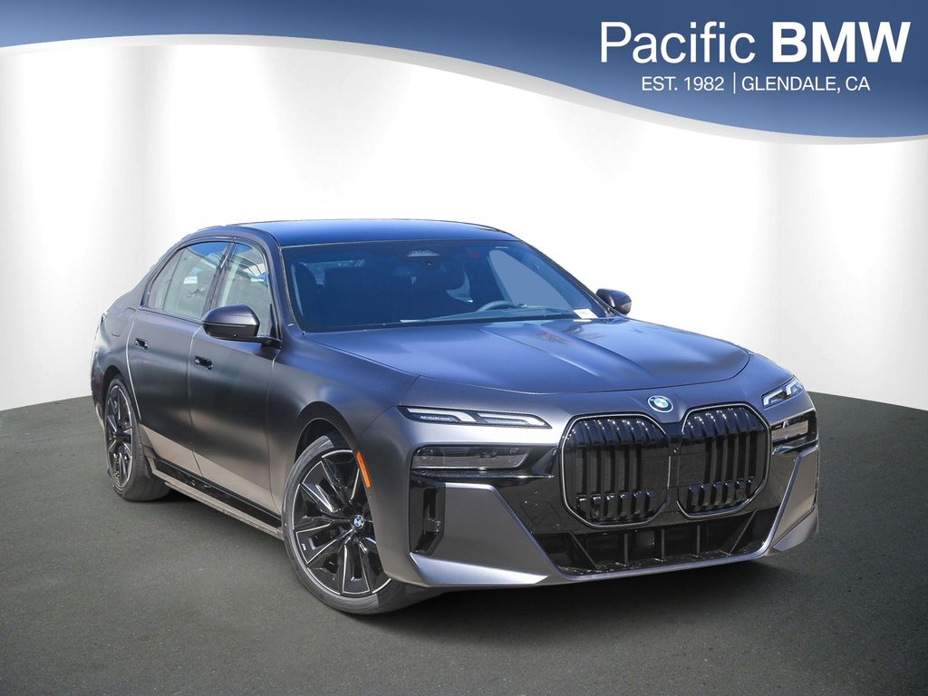 Gray (Frozen Deep Grey) 2026 BMW i7 eDrive50 RWD Sedan Rear-Wheel Drive Automatic