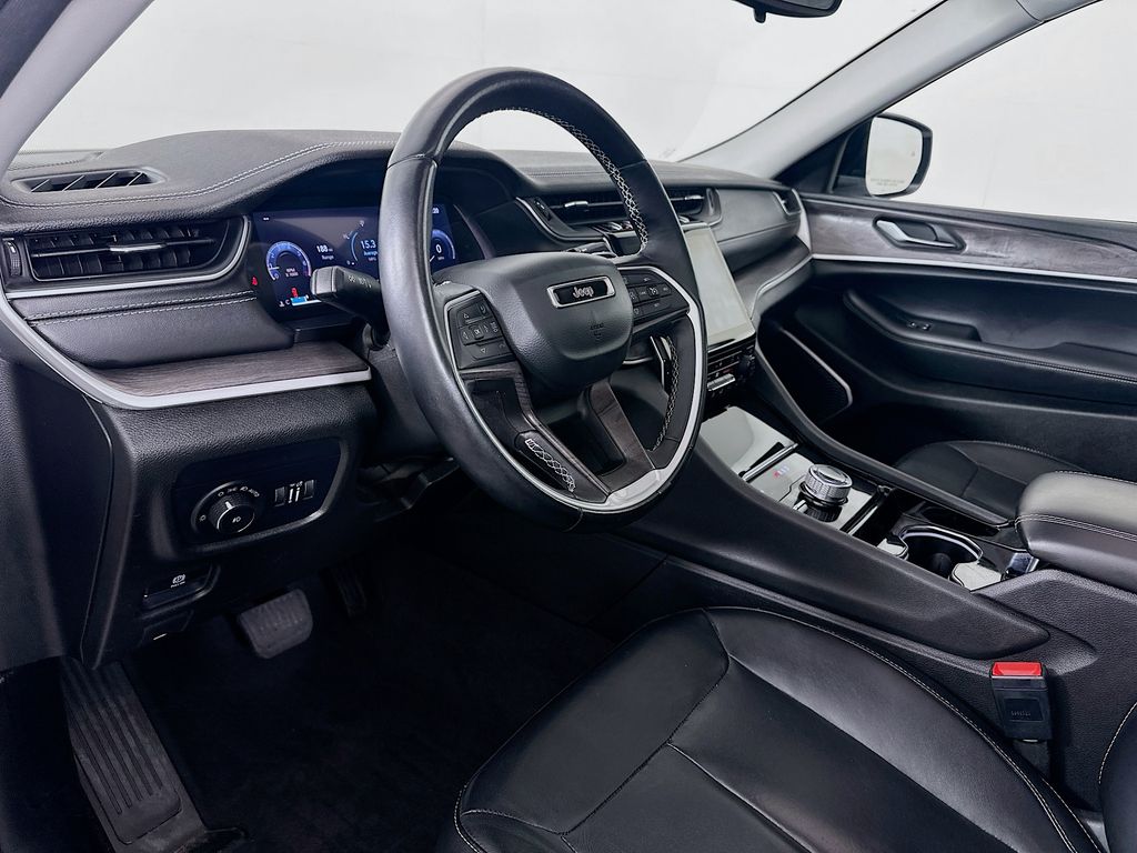 Thumbnail: 2022 Jeep Grand Cherokee L - 9