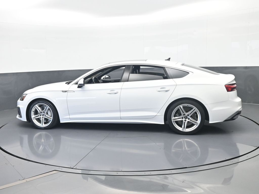 Used 2021 Ibis White Audi 45 S line Premium image 3