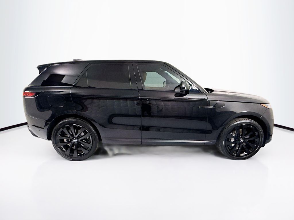 Thumbnail: 2025 Land Rover Range Rover Sport - 4