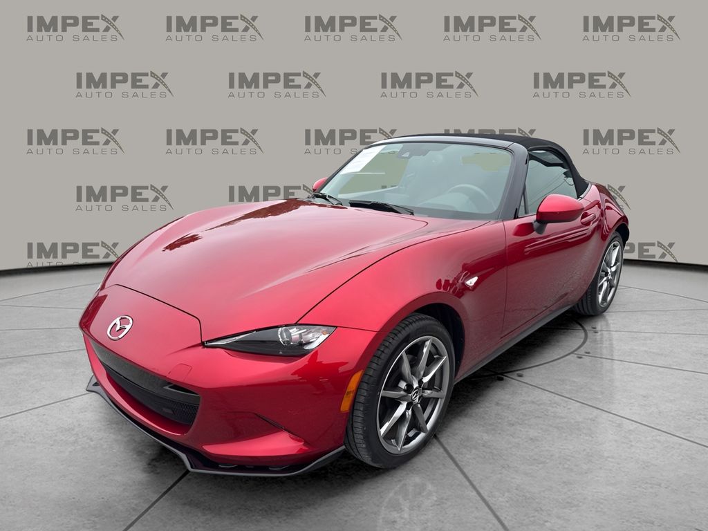 Soul Red Crystal Metallic 2020 Mazda MX-5 Miata Grand Touring RWD Convertible Rear-Wheel Drive 6-Speed Manual