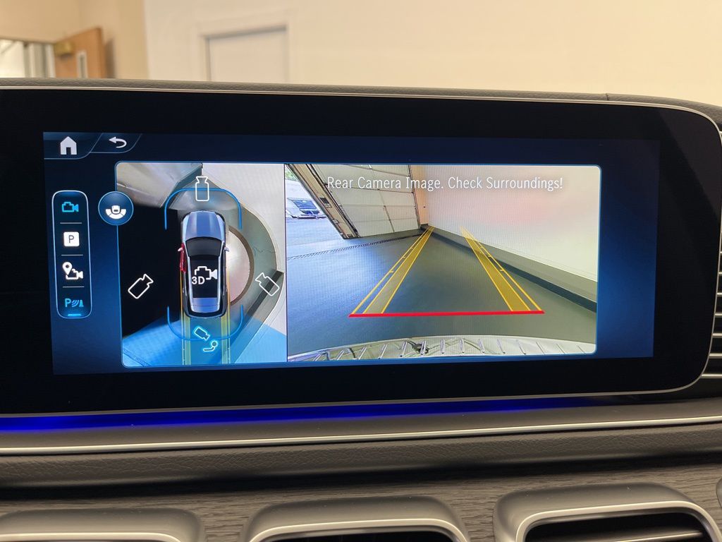 Thumbnail: 2026 Mercedes-Benz GLE - 19