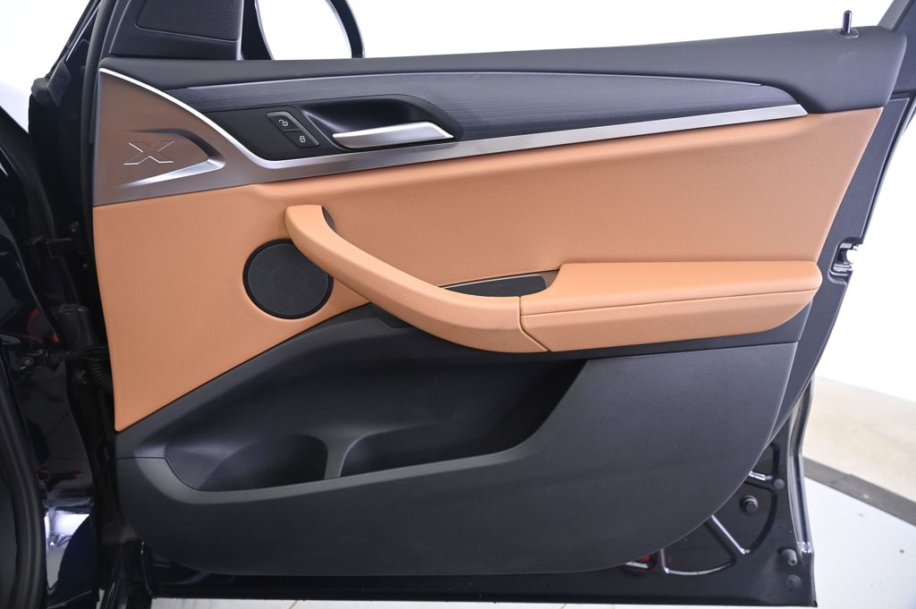 Thumbnail: 2024 BMW X3 - 20