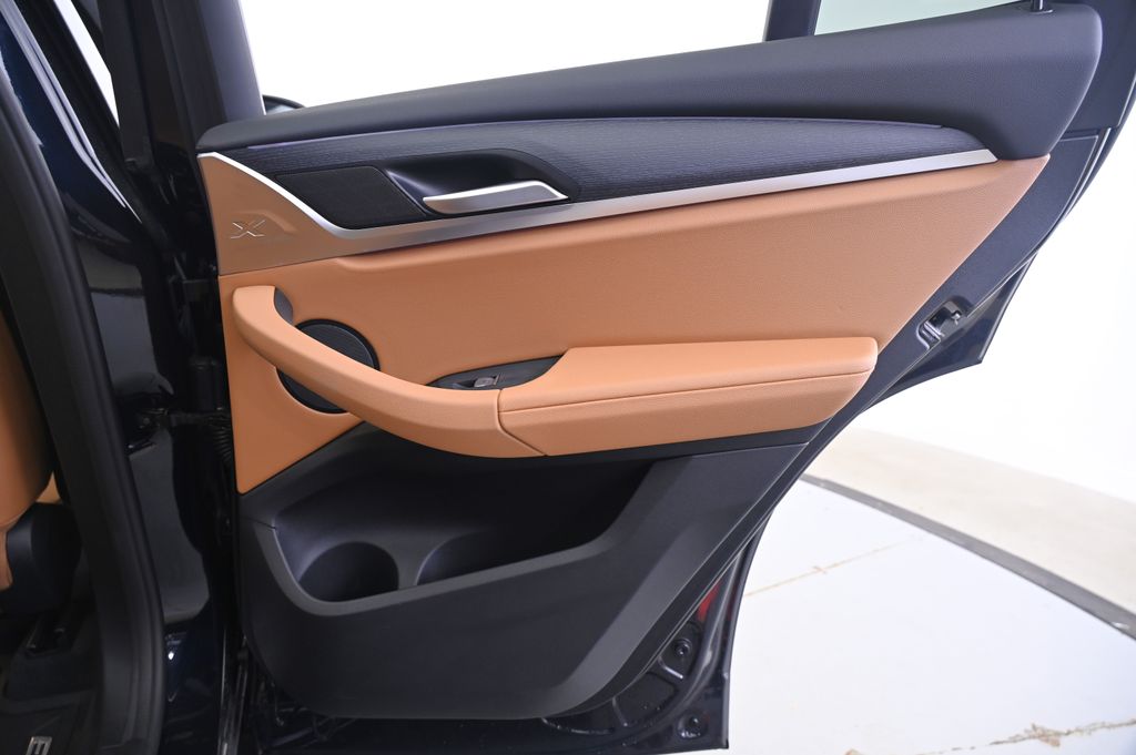 Thumbnail: 2024 BMW X3 - 16