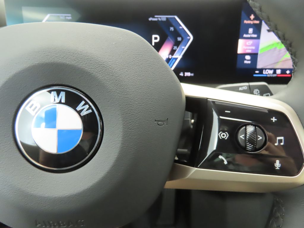 Thumbnail: 2026 BMW iX - 12