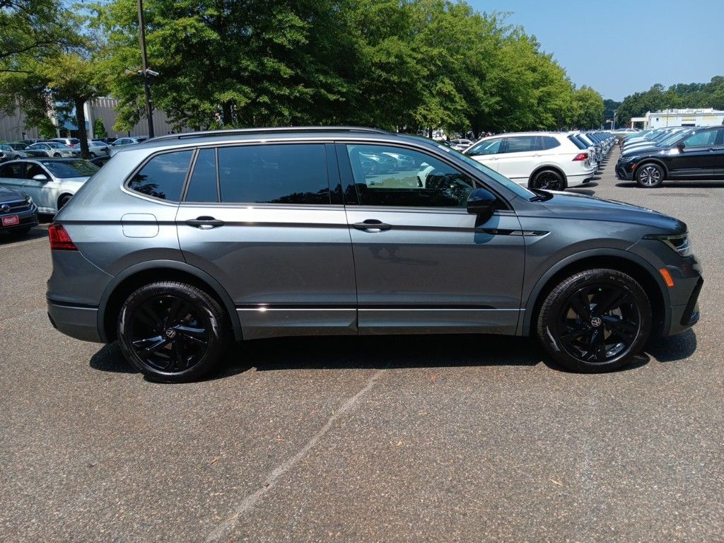 2024 Volkswagen Tiguan 2.0T SE R-Line Black 6