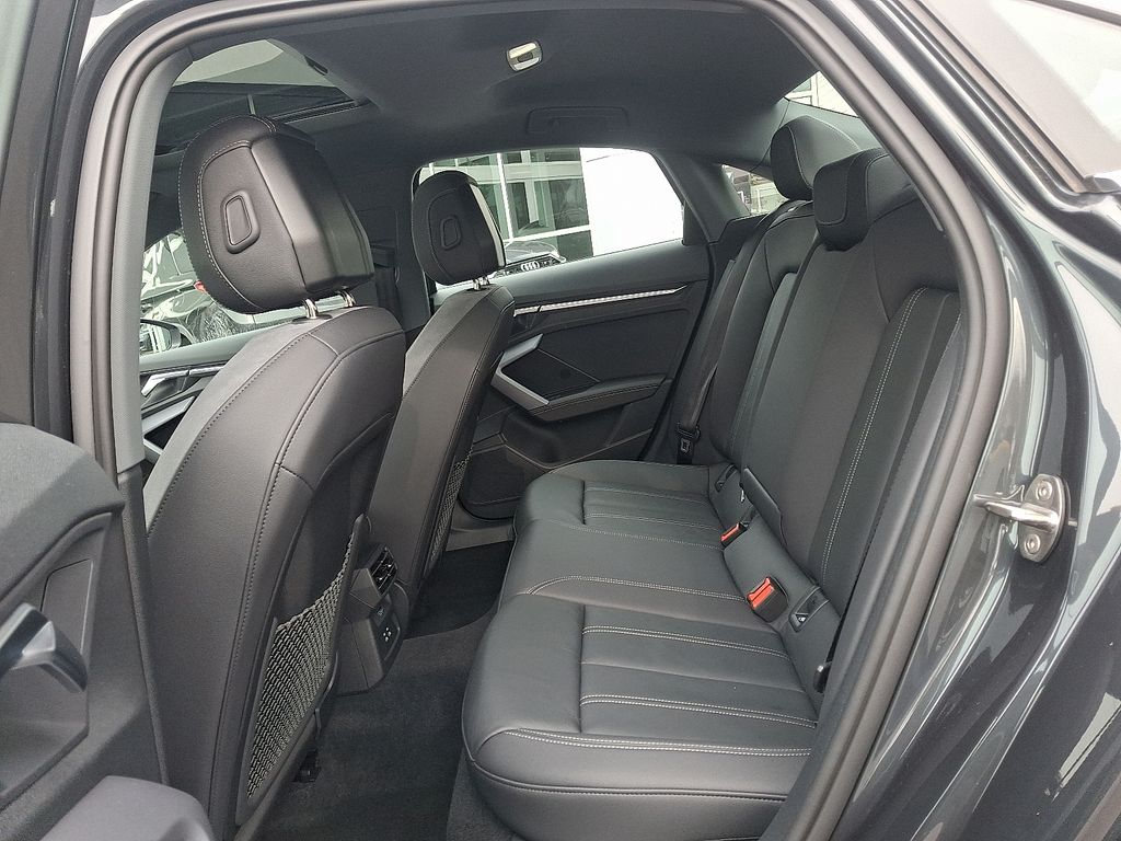 Thumbnail: 2025 Audi A3 - 10