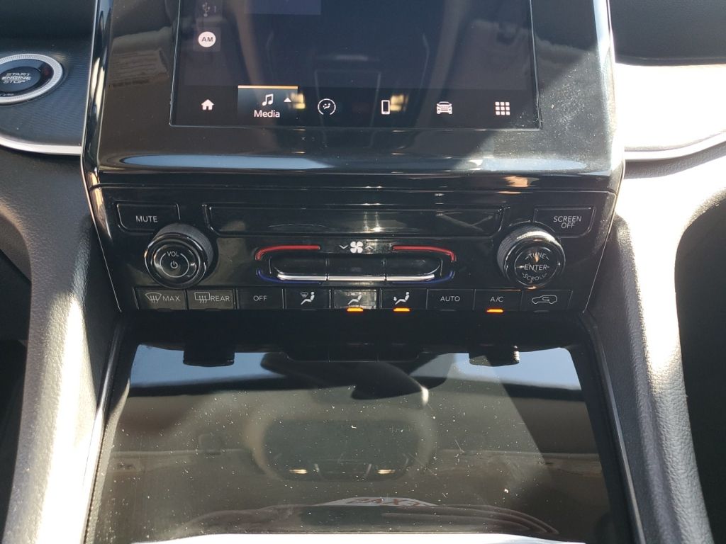 Used Car 2024 Jeep Grand Cherokee  Laredo For Sale Under $25,000 In Austin, Texas