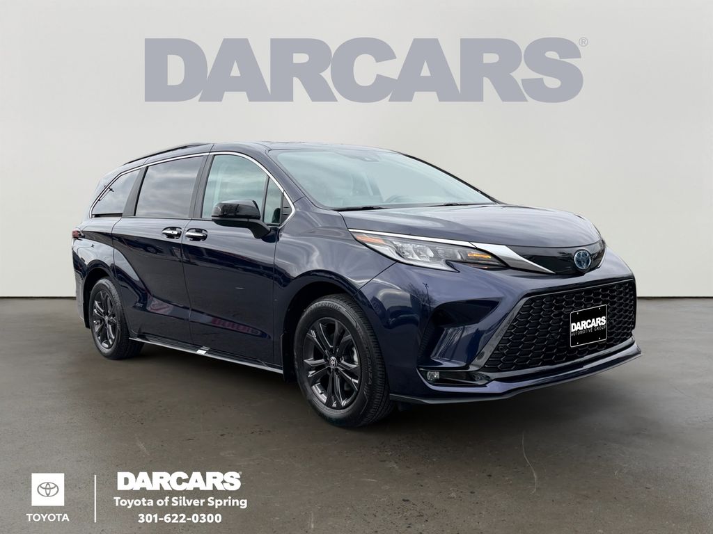 2024 Toyota Sienna XSE 7-Passenger AWD