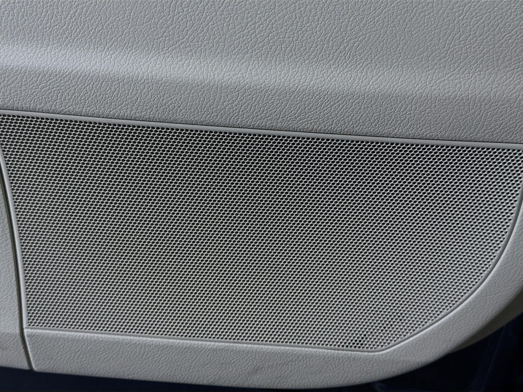 Thumbnail: 2013 Lexus RX - 18