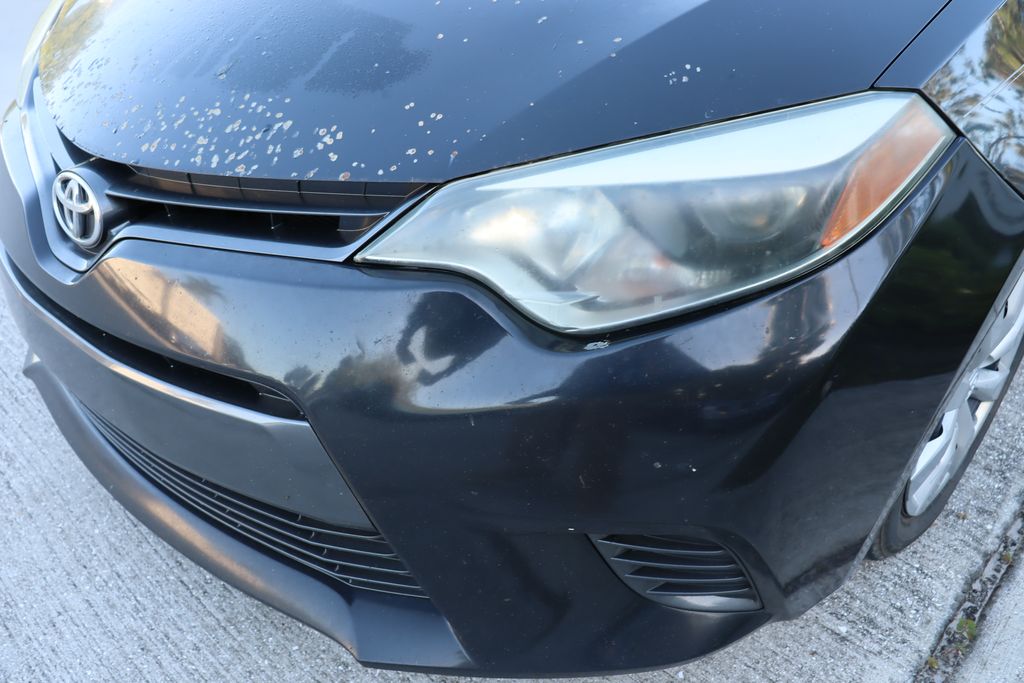 Thumbnail: 2015 Toyota Corolla - 3