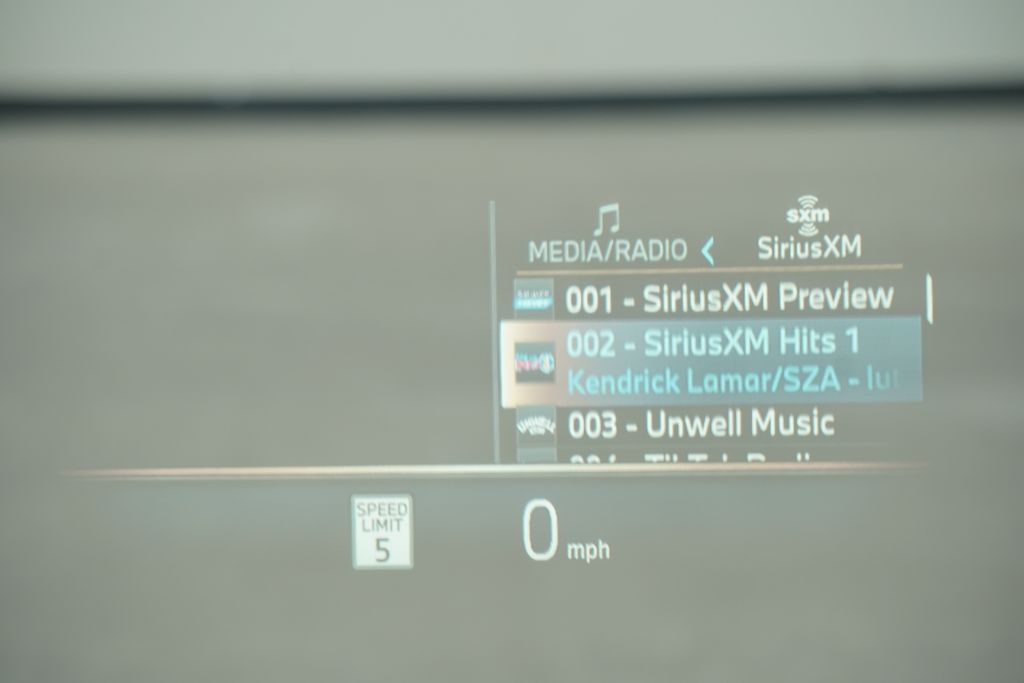 Thumbnail: 2026 BMW i5 - 8