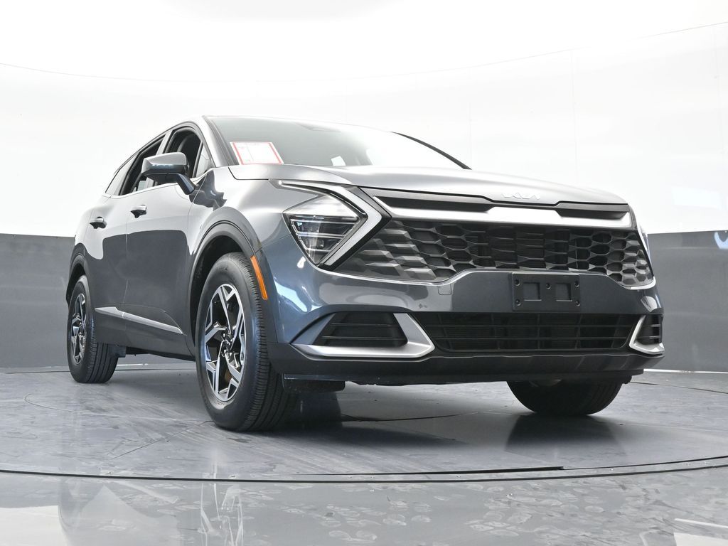 Used 2024 Gravity Gray Kia LX image 56