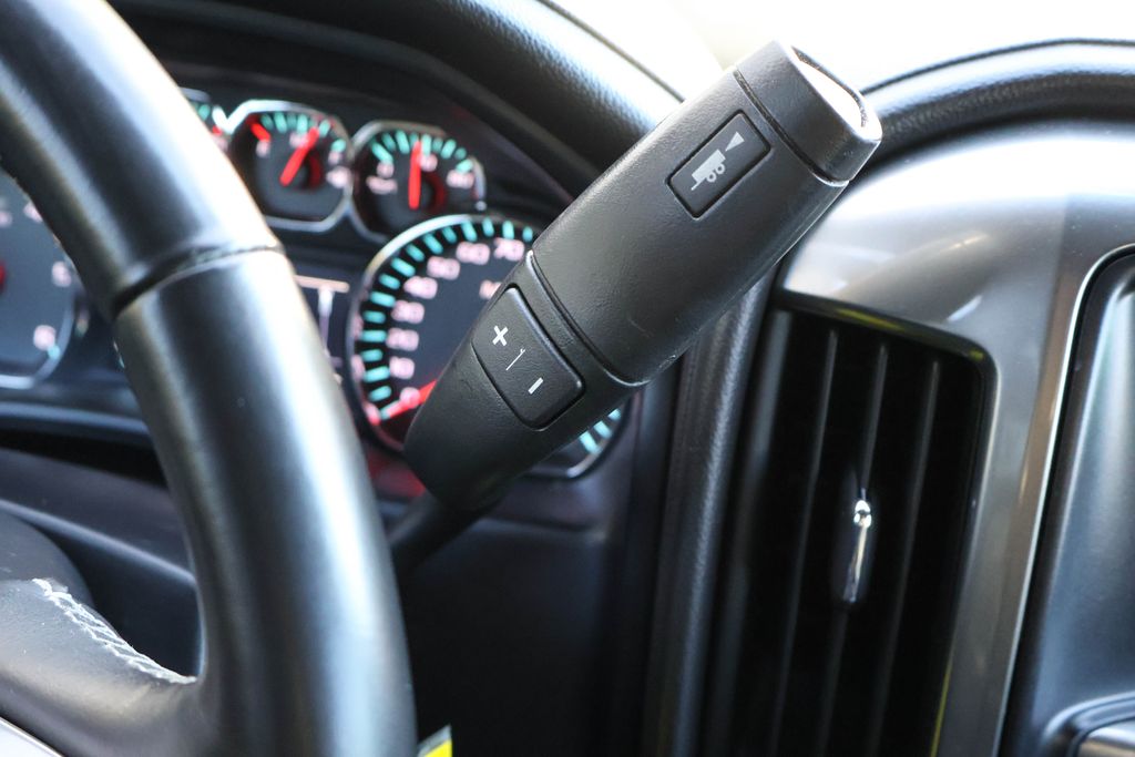 2015 Chevrolet Silverado 1500 LTZ 19