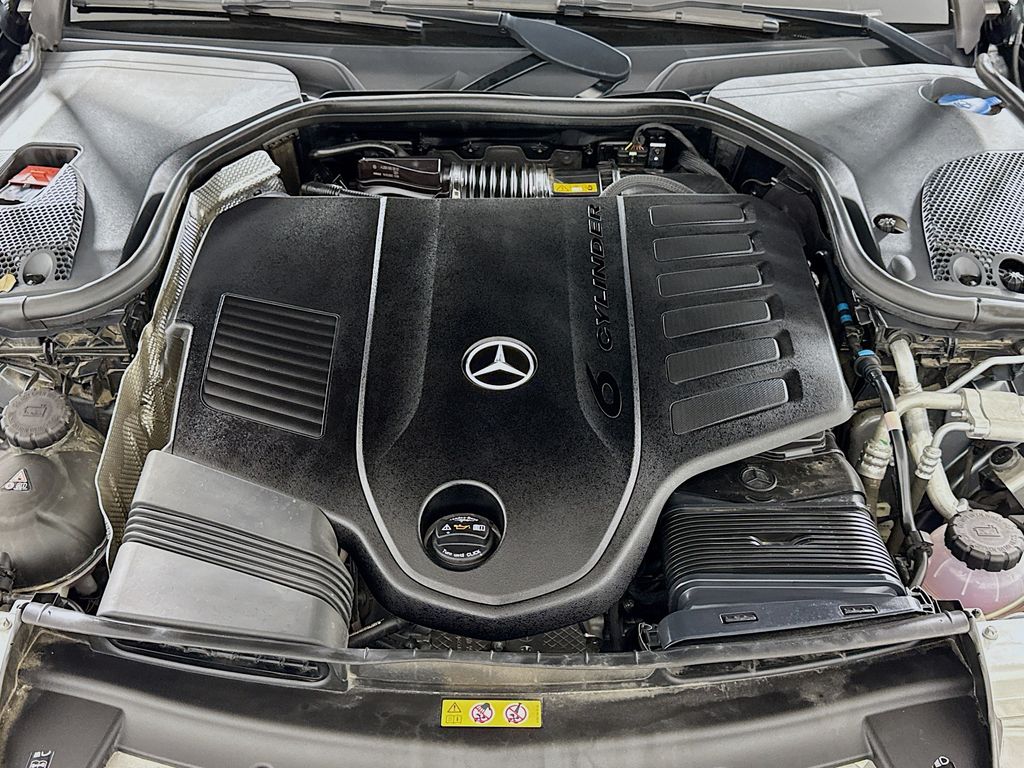 Thumbnail: 2022 Mercedes-Benz E-Class - 29