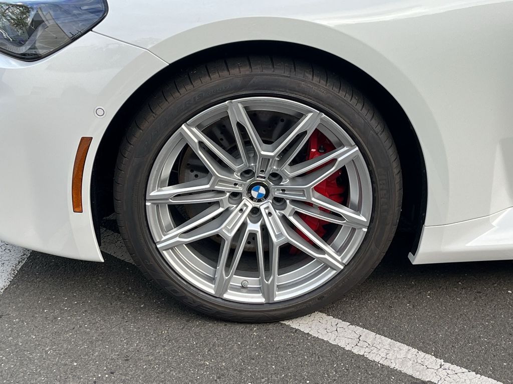 Thumbnail: 2025 BMW M2 - 10