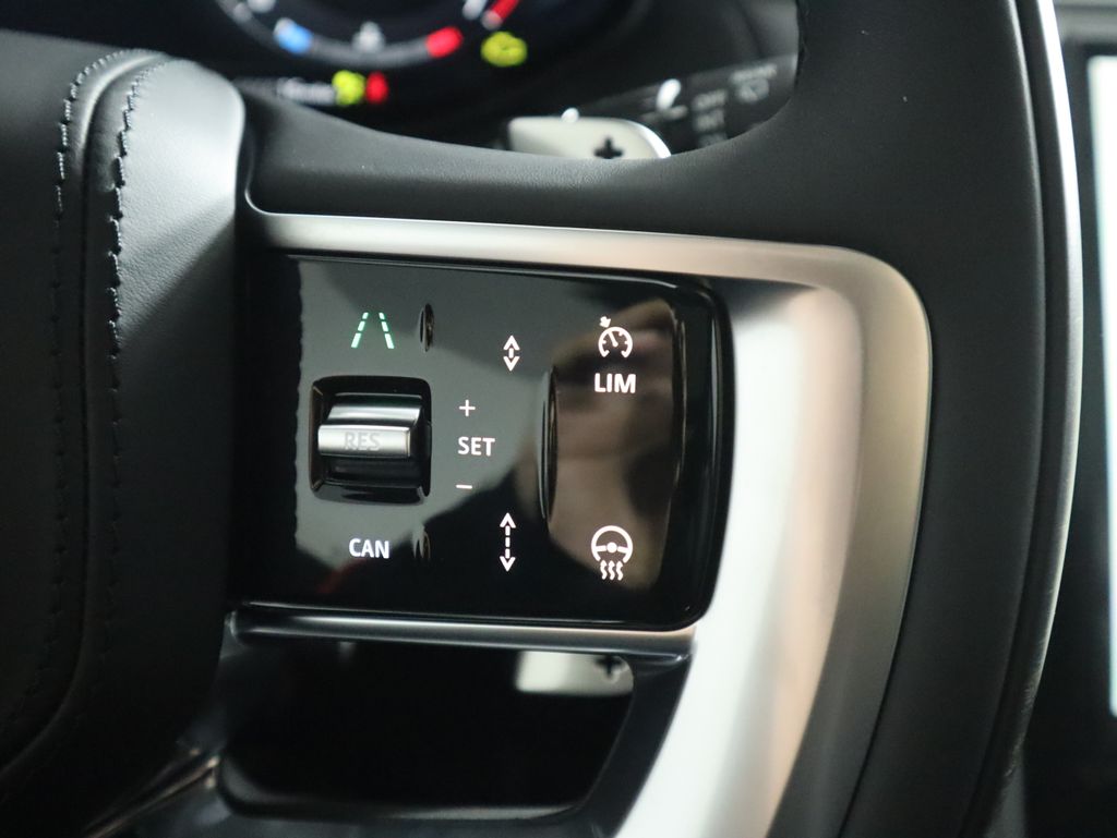 Thumbnail: 2026 Land Rover Range Rover - 13