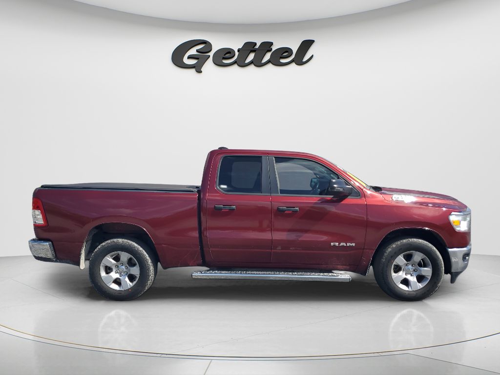 View vehicle photo 3