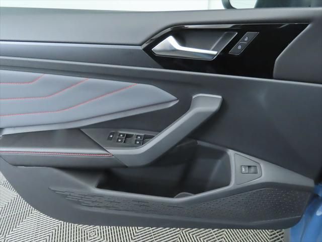 Thumbnail: 2026 Volkswagen Jetta - 24