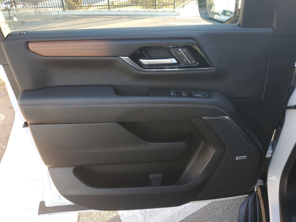 Used Car 2025 Gmc Yukon  Denali For Sale Under $80,000 In Austin, Texas