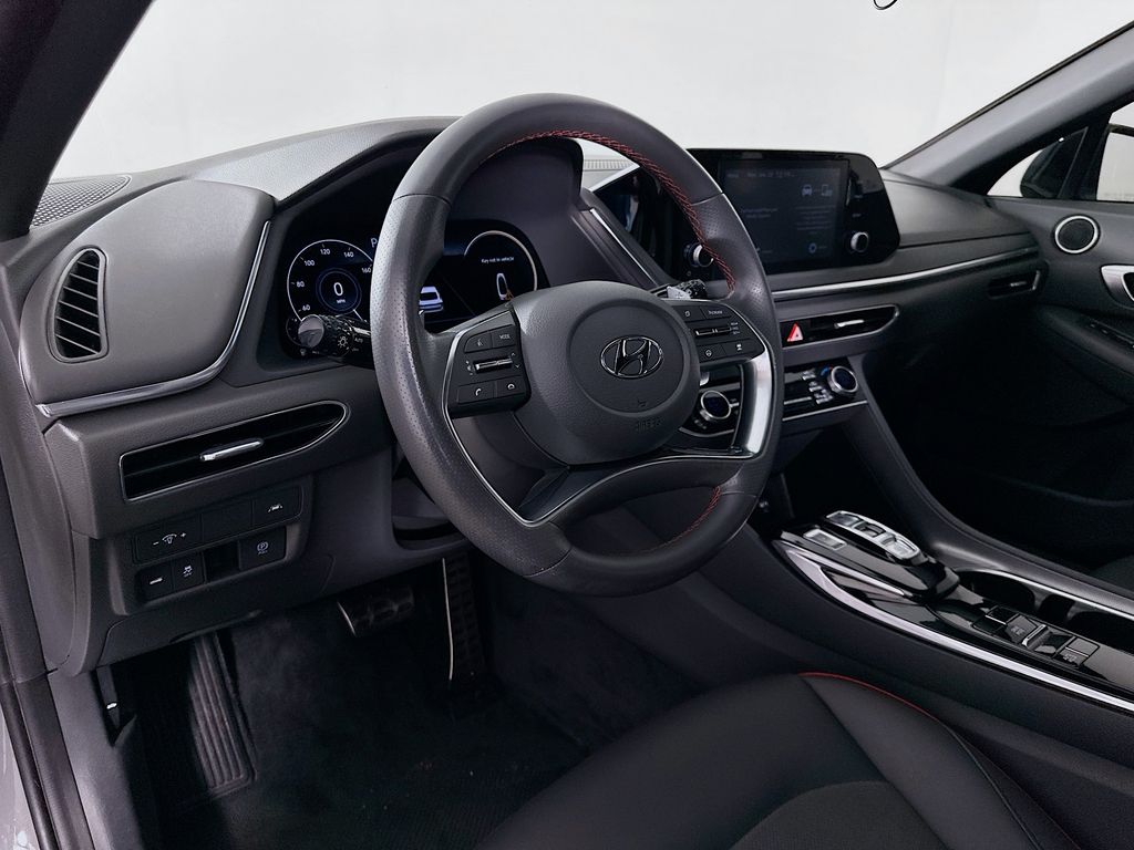 Thumbnail: 2020 Hyundai Sonata - 9