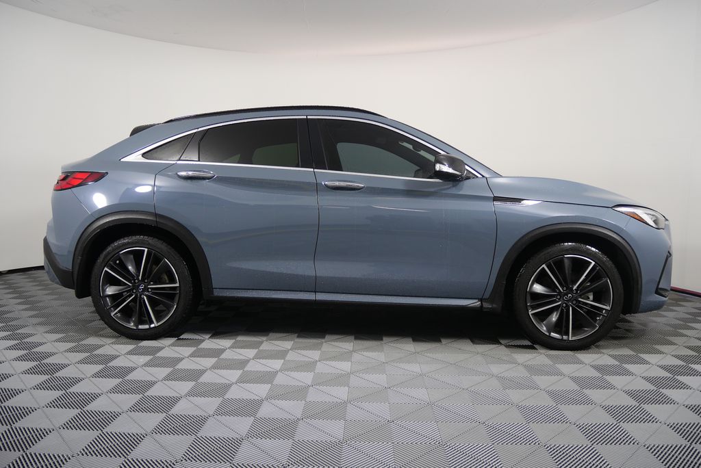 2022 INFINITI QX55 Essential 2