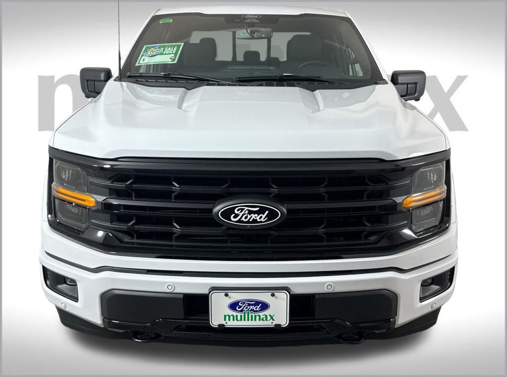 2025 Ford F-150 XLT photo 9