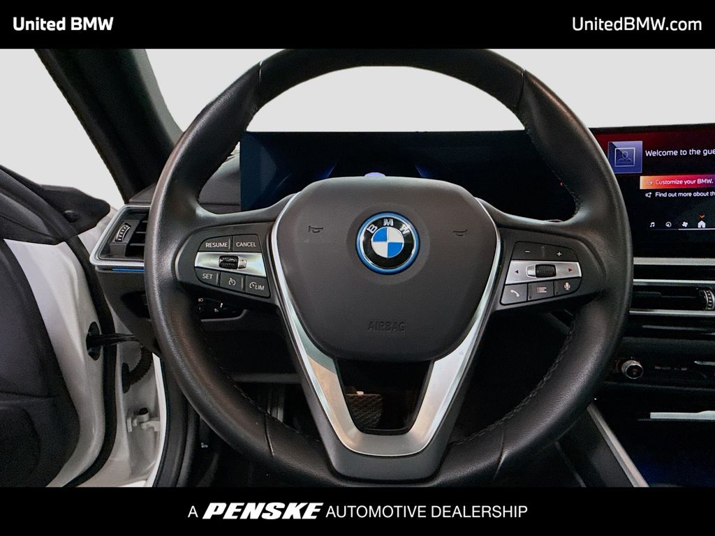 Thumbnail: 2024 BMW i4 - 6