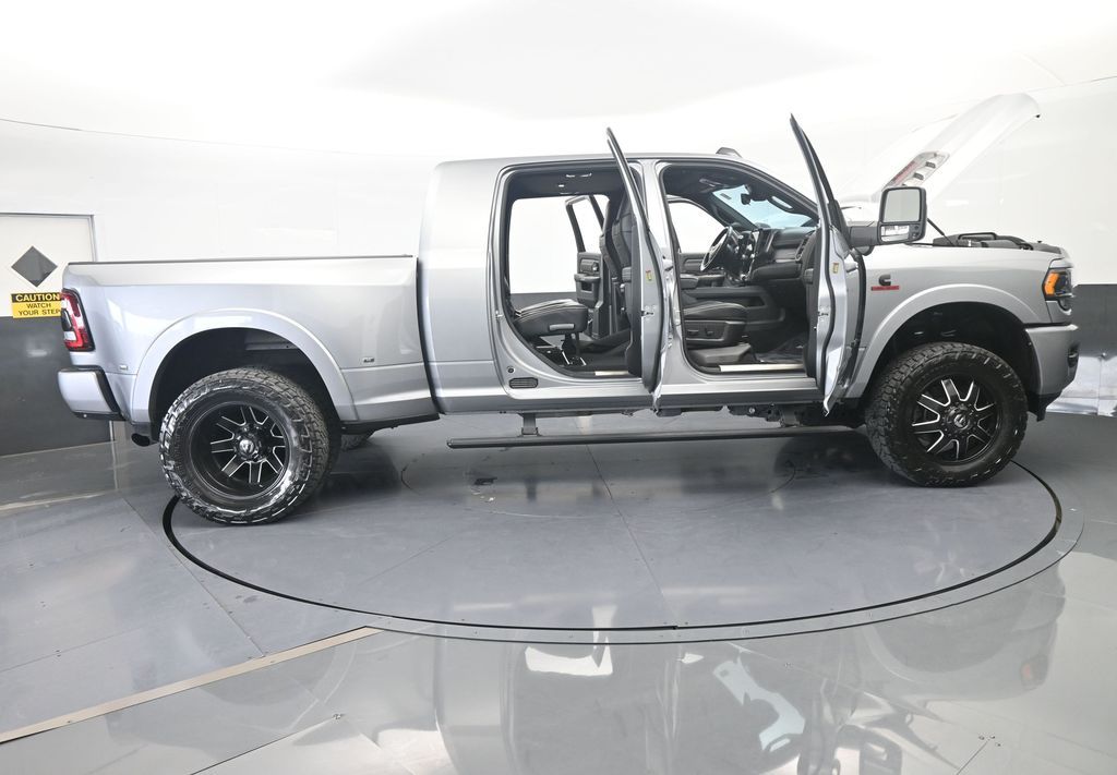 Used 2024 Billet Silver Metallic Clearcoat Ram Limited image 75