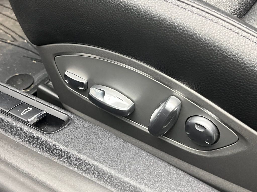 Thumbnail: 2018 Porsche 718 Boxster - 16