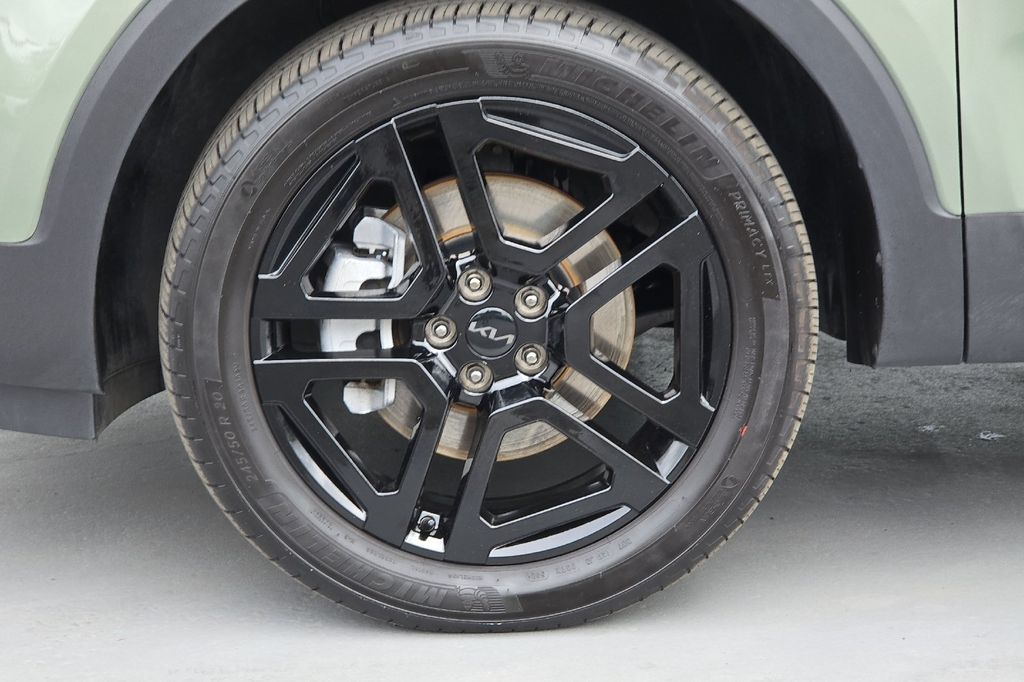 used 2025 Kia Telluride car, priced at $47,917
