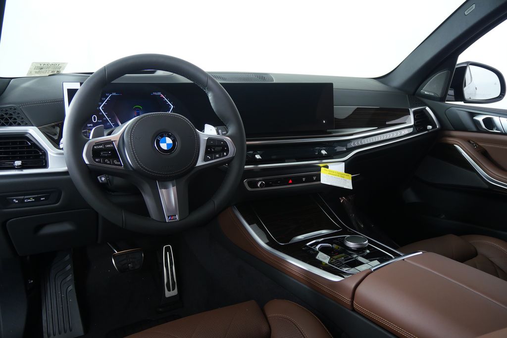 Thumbnail: 2026 BMW X5 - 17
