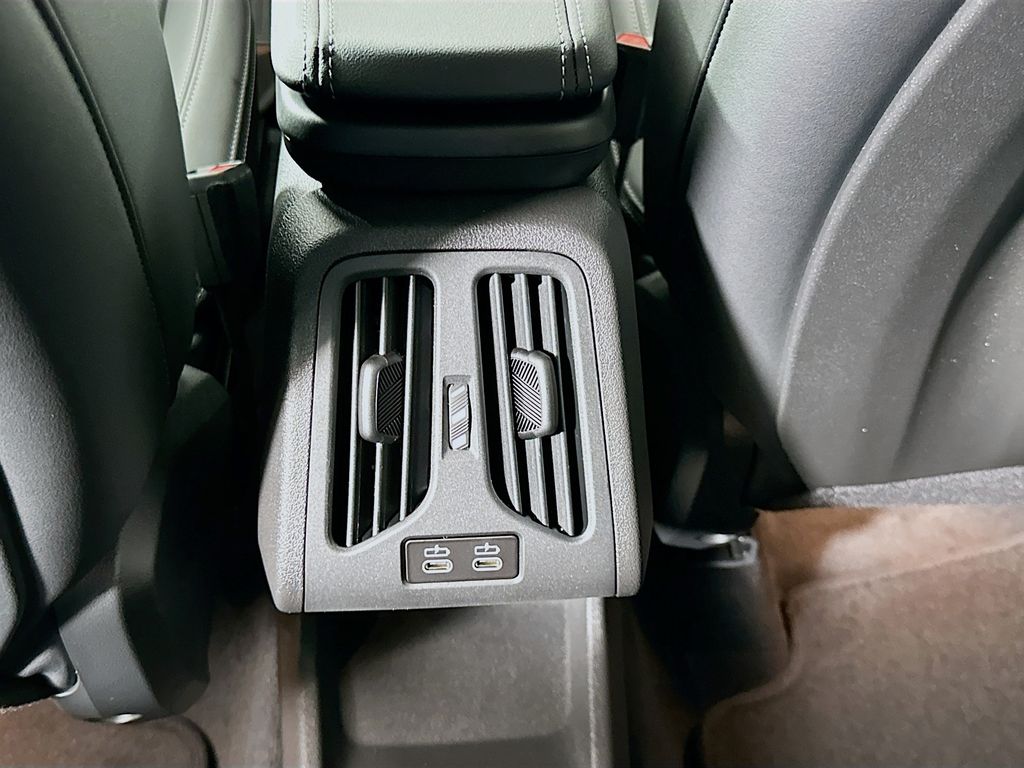 Thumbnail: 2026 BMW X1 - 18