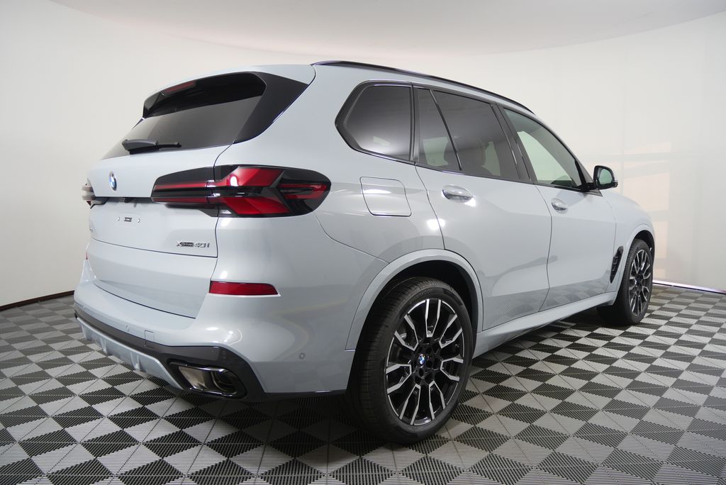 Thumbnail: 2026 BMW X5 - 3
