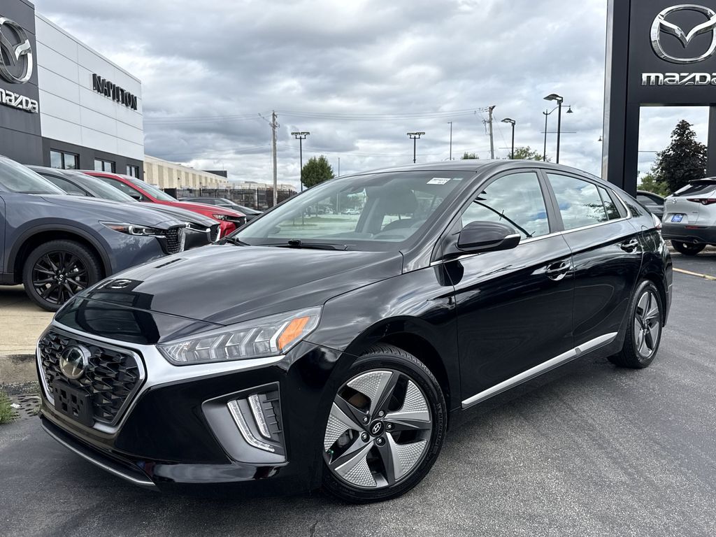 Black Noir Pearl 2022 Hyundai Ioniq Hybrid Hatchback Front-Wheel Drive 6-Speed Dual Clutch