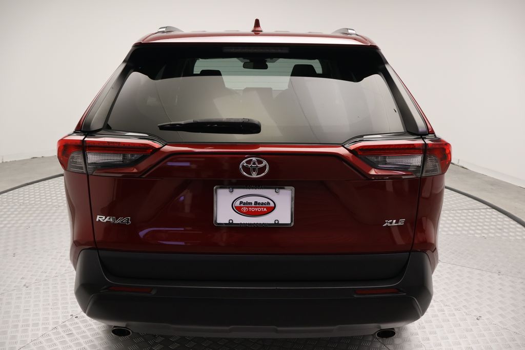 Thumbnail: 2024 Toyota RAV4 - 10