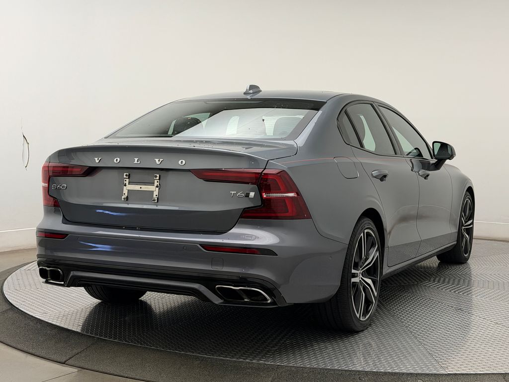 Thumbnail: 2021 Volvo S60 - 7