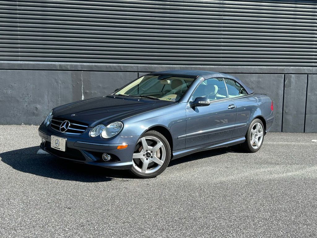 2007 Mercedes-Benz CLK 550 Cabriolet Convertible Rear-Wheel Drive 7-Speed Automatic Overdrive